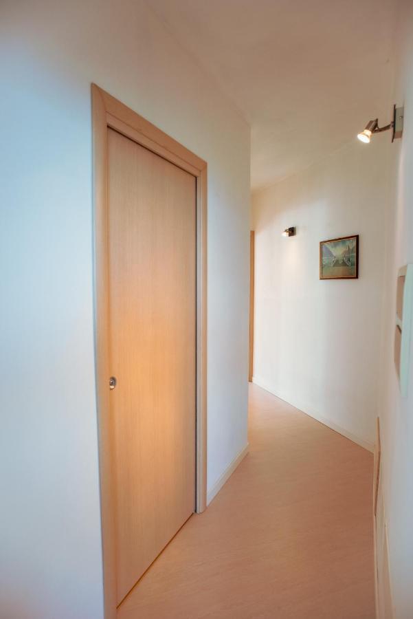 Italian Vacation Homes - Longol Riva di Solto Bagian luar foto